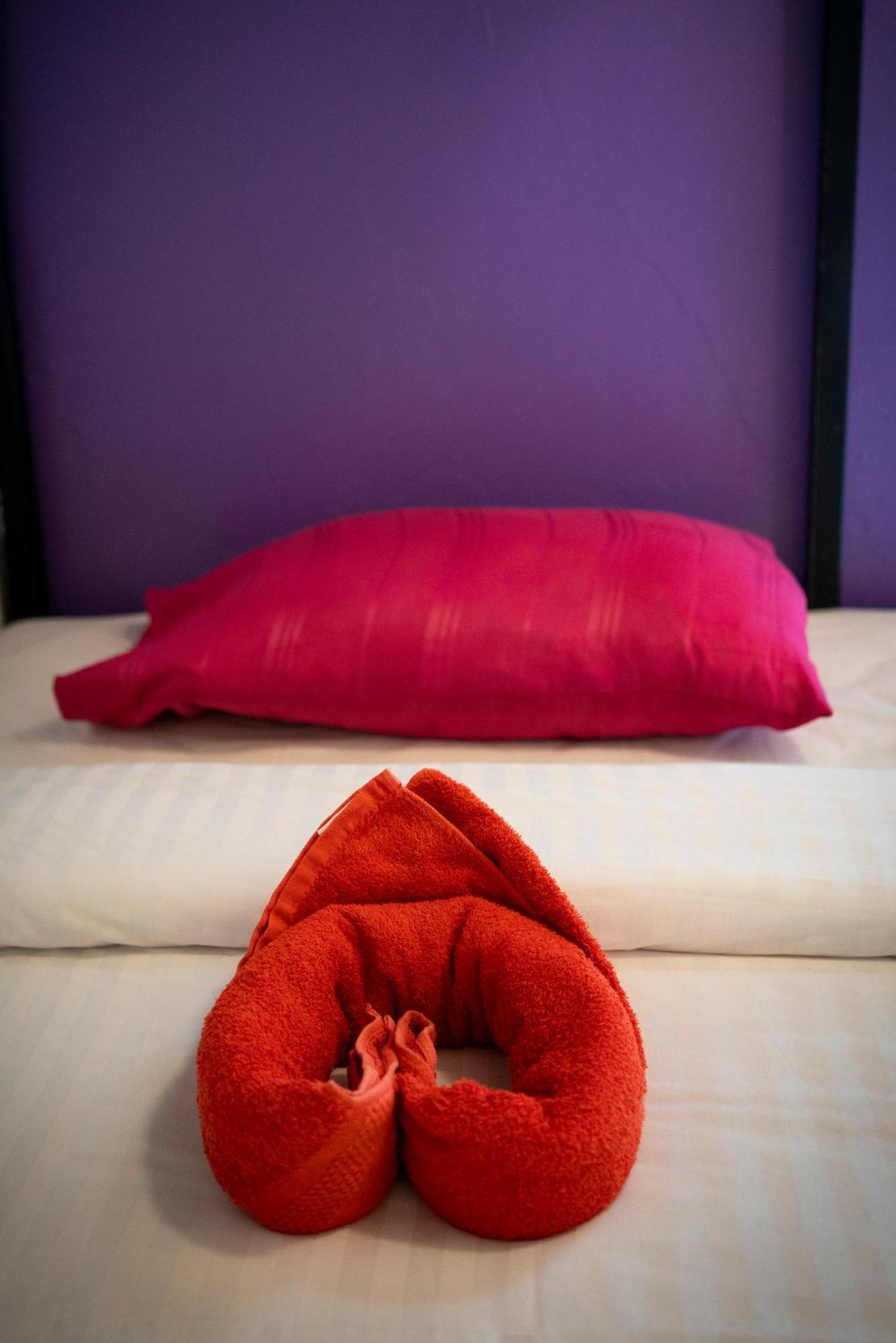 Viavia Guesthouse Yogyakarta Exterior photo